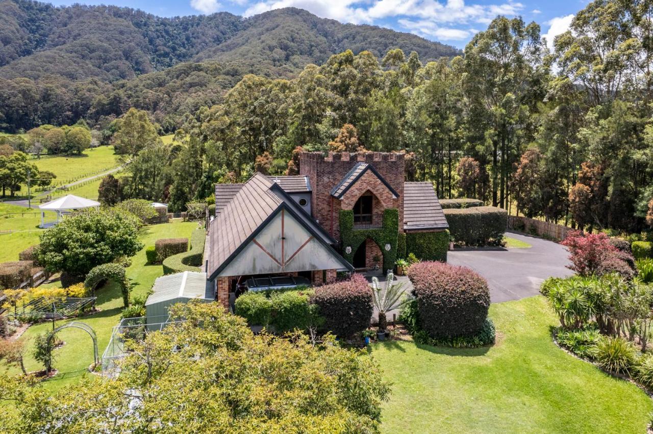 The Castle At Bonville Exterior photo